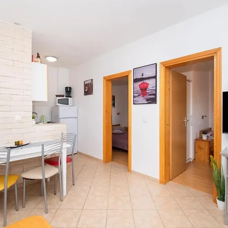 Apartment Monika Vodice