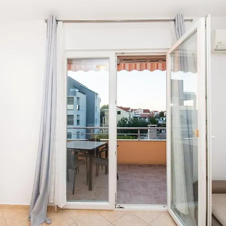Apartment Monika